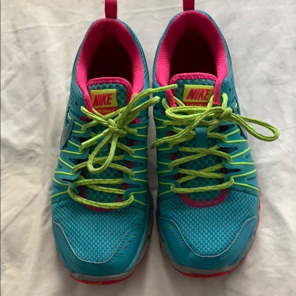 Nike’s - Picture 3 of 3